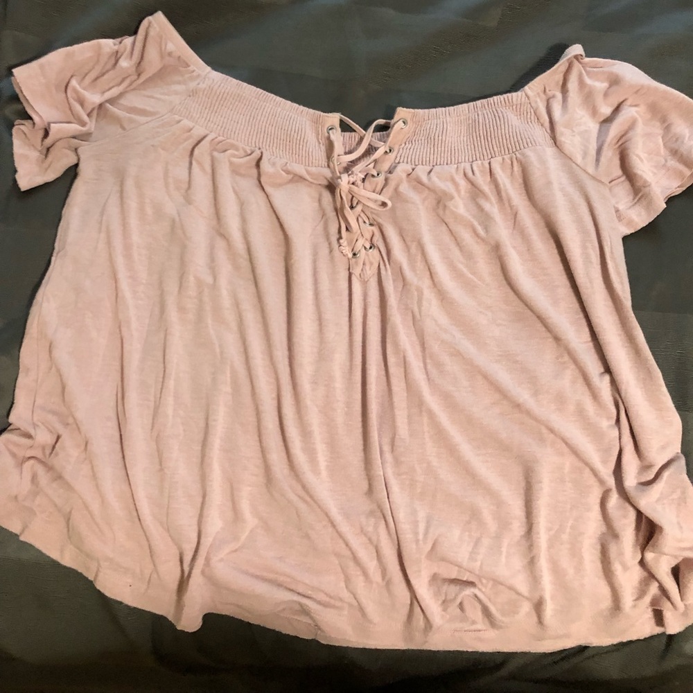 American Eagle cold shoulder shirt